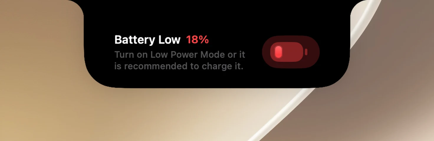 Das ausführliche Panel für schwache Batterie unter der Notch